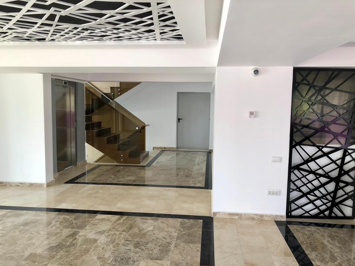 Sophia 3 Luxury Apartments Mamaia Ngoại thất bức ảnh