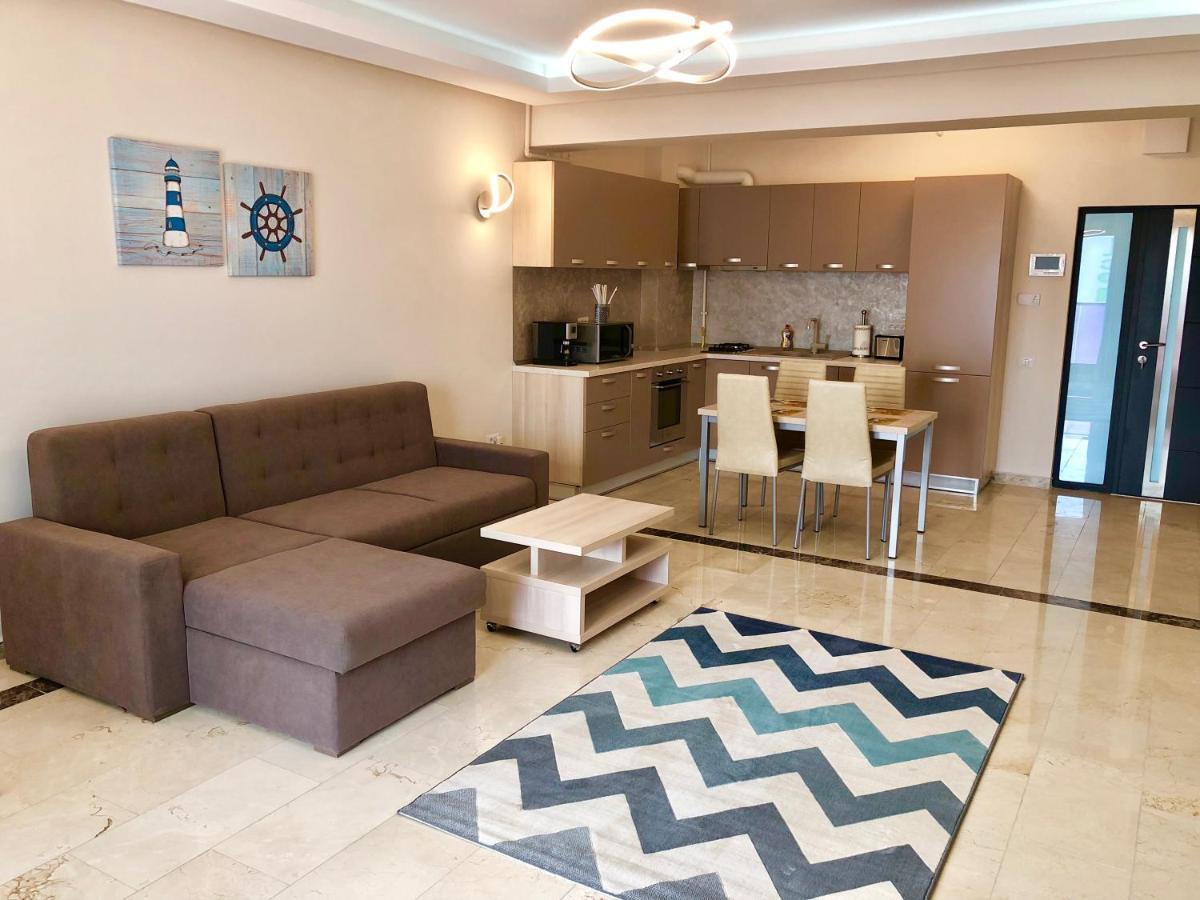 Sophia 3 Luxury Apartments Mamaia Ngoại thất bức ảnh