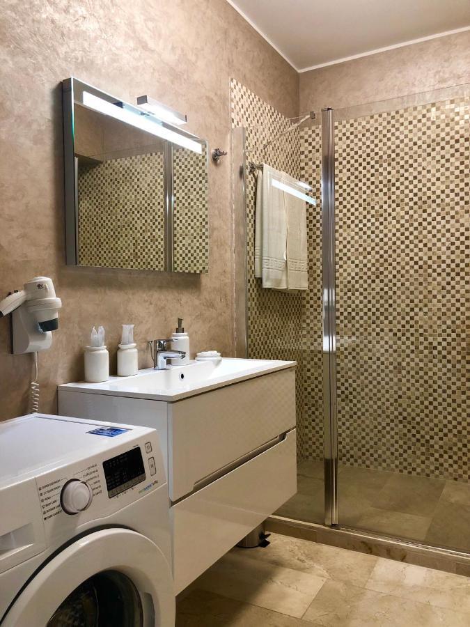 Sophia 3 Luxury Apartments Mamaia Ngoại thất bức ảnh